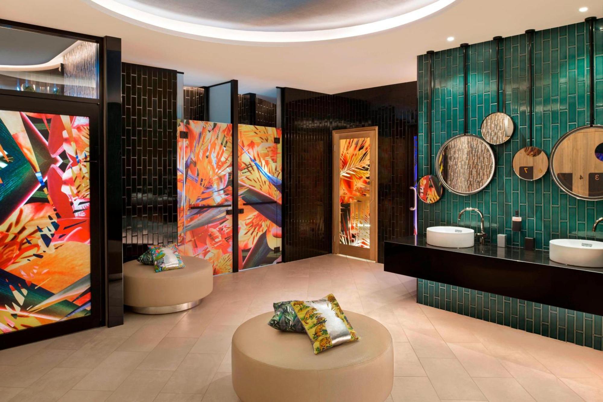 W Brisbane Otel Dış mekan fotoğraf The bathroom at the W London