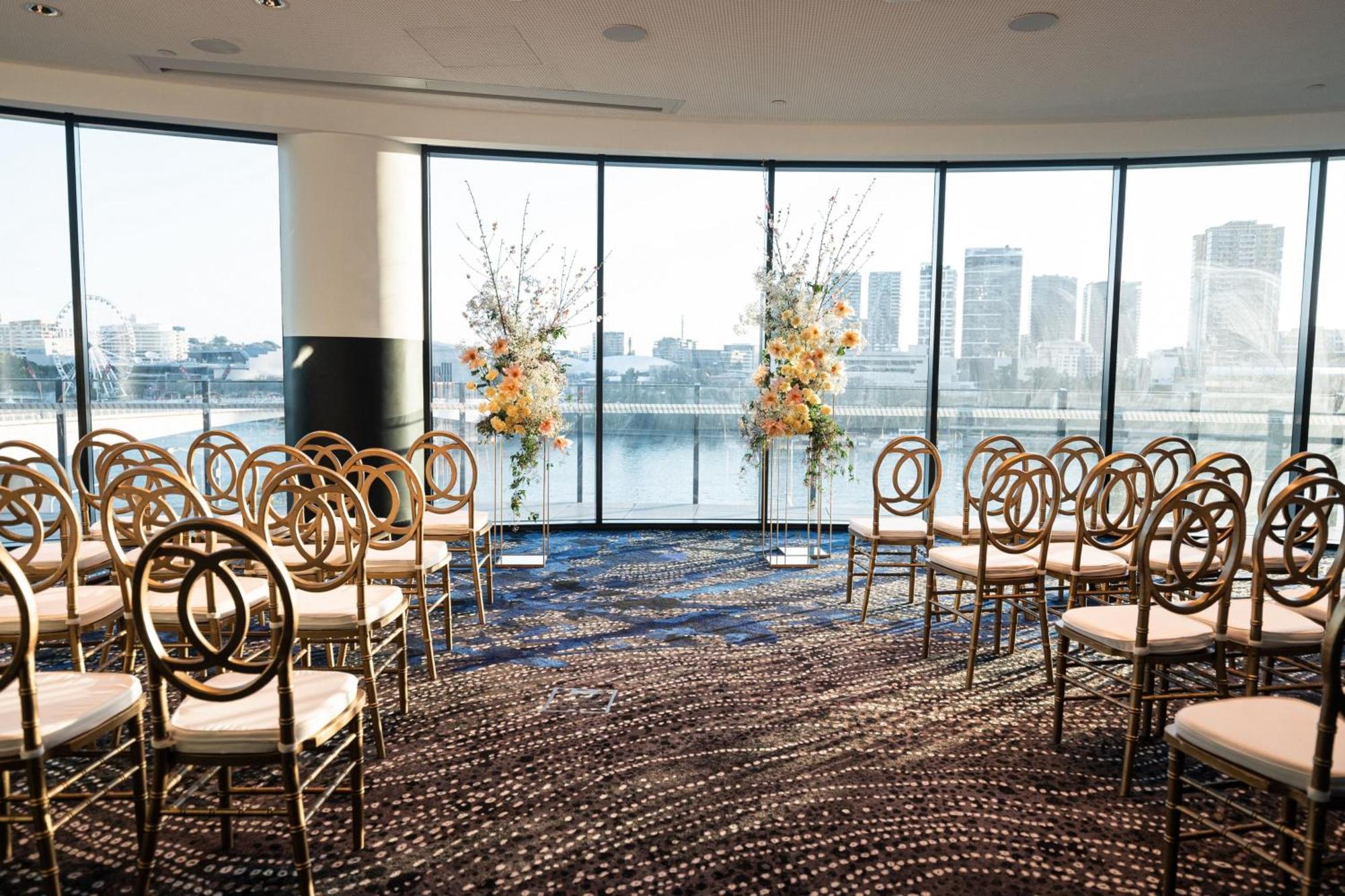 W Brisbane Otel Dış mekan fotoğraf The Wedding Chapel
